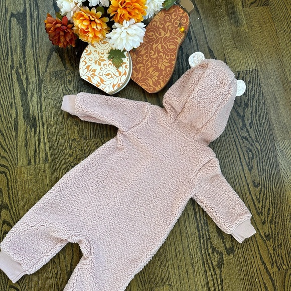Brand New Adorable Rose Pink Fleece 6 Month One Piece/ Winter Zip Up - Picture 2 of 2
